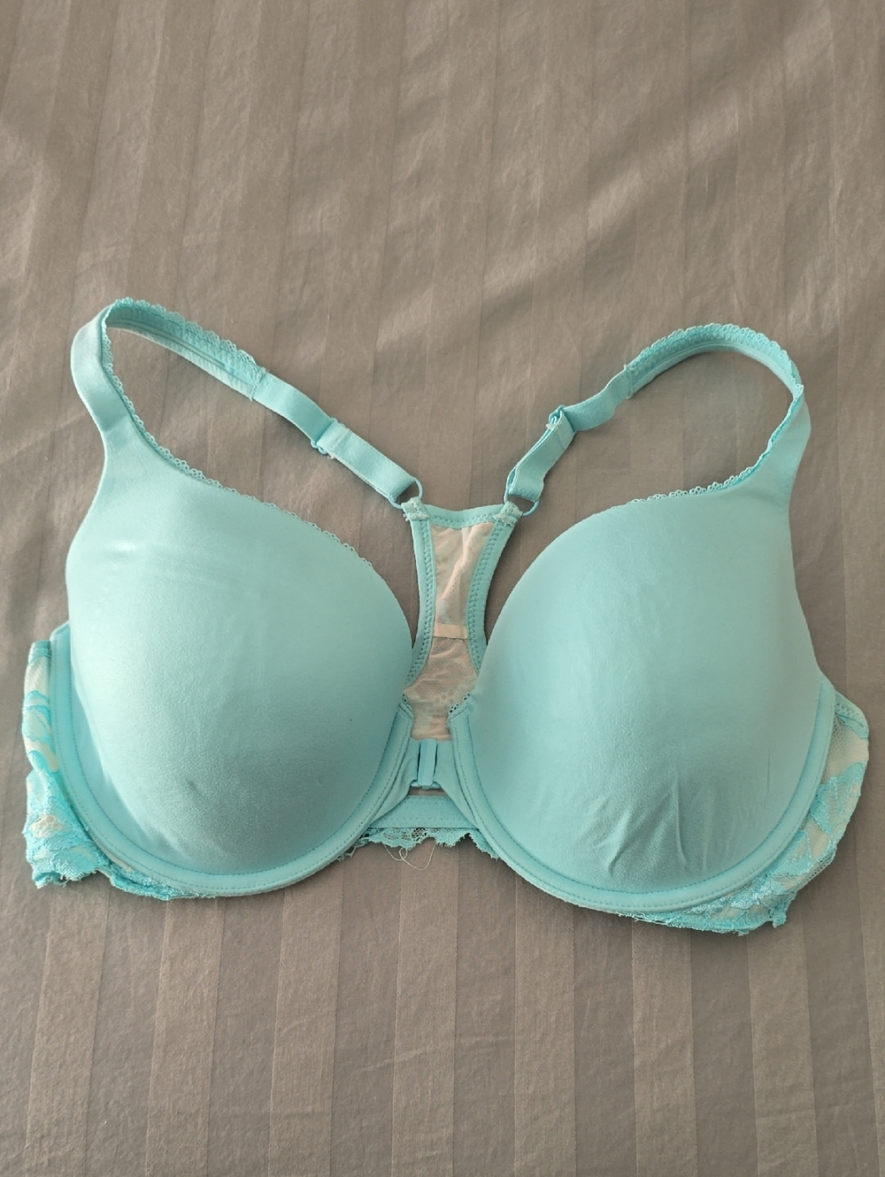 Victoria's Secret Front Hook Underwire 38D